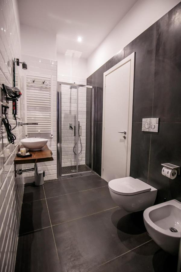 Medusa Cilea Guest House Naples Luaran gambar